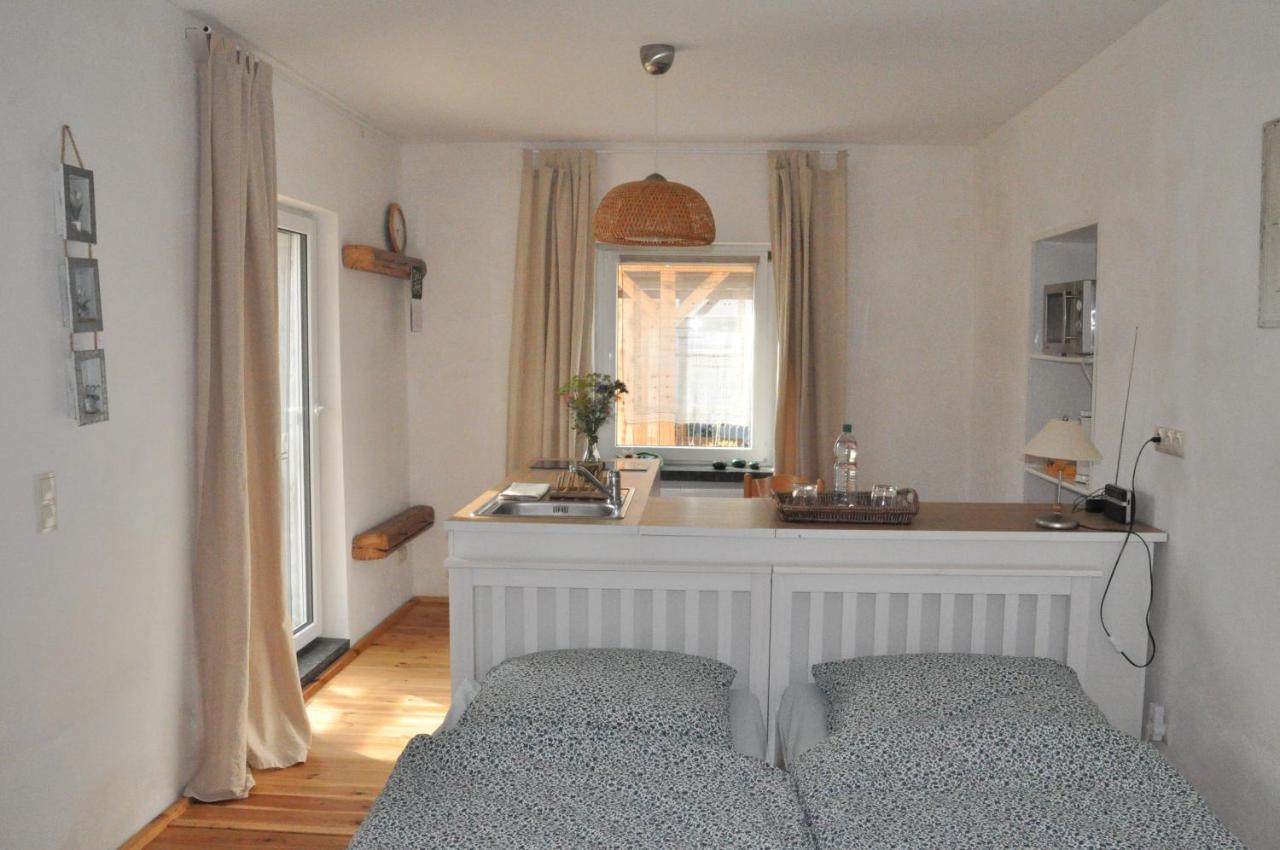 Pension "Seeblick" Am Stelzenhaus Dornburg  Buitenkant foto